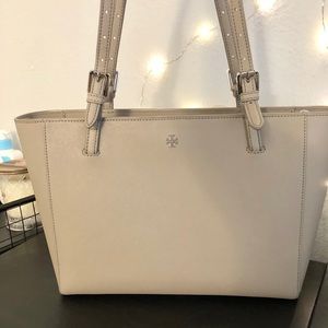 SOLD❤️ Tory Burch Saffiano Leather Tote